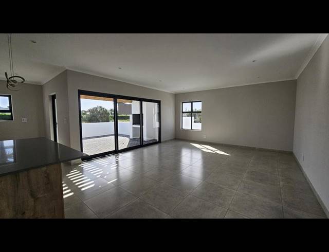 3 BEDROOM HOUSE FOR SALE IN SHELLEY POINT